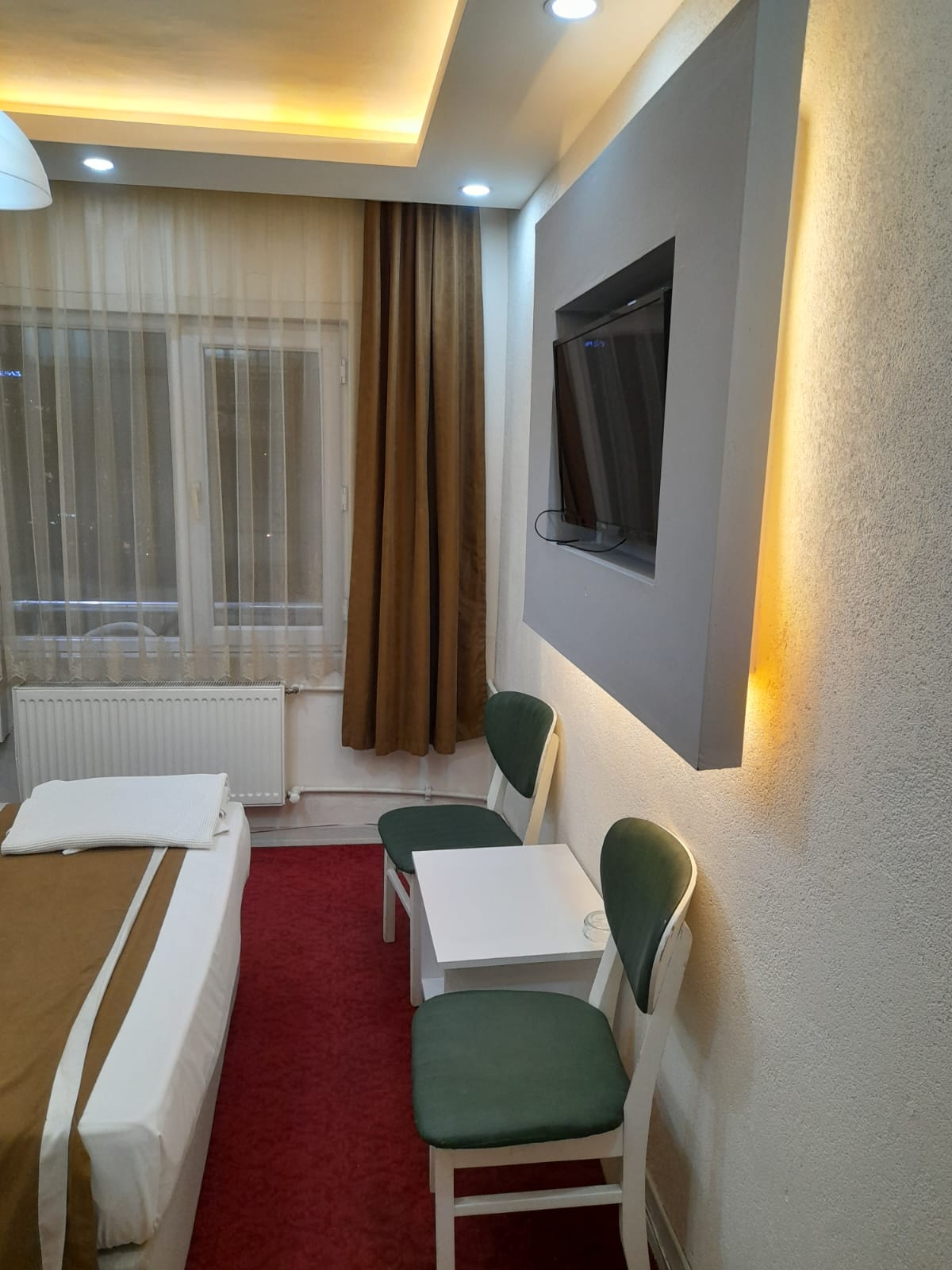 Otel 16